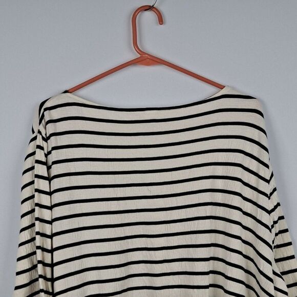 Ladies Pullover Blouse NWT - Picture 10 of 10